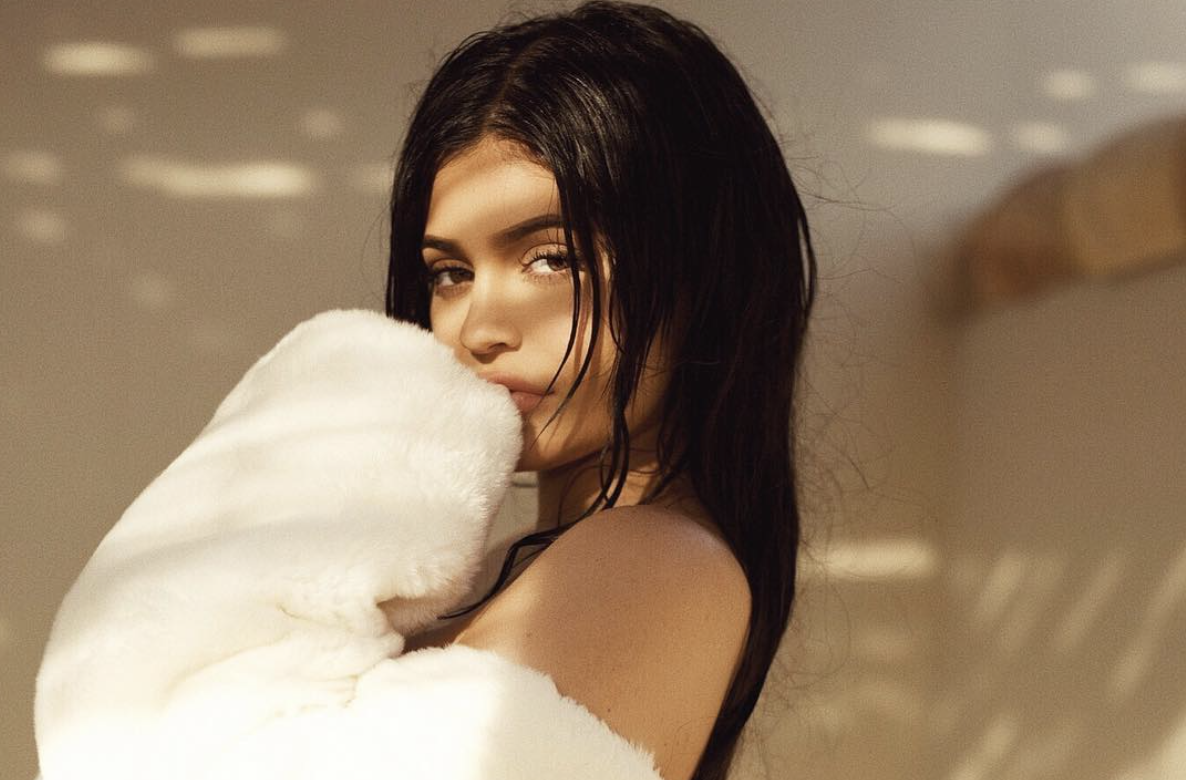Kylie Jenner : la jeune maman en deuil après la perte d’un être cher