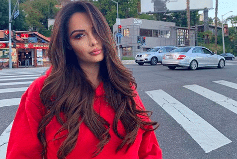 Nabilla Benattia enceinte : le sexe du bébé dévoilé ? Un détail éveille les soupçons !