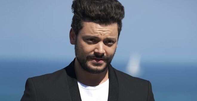 Kev Adams : très complexé par son corps, il fait des révélations !