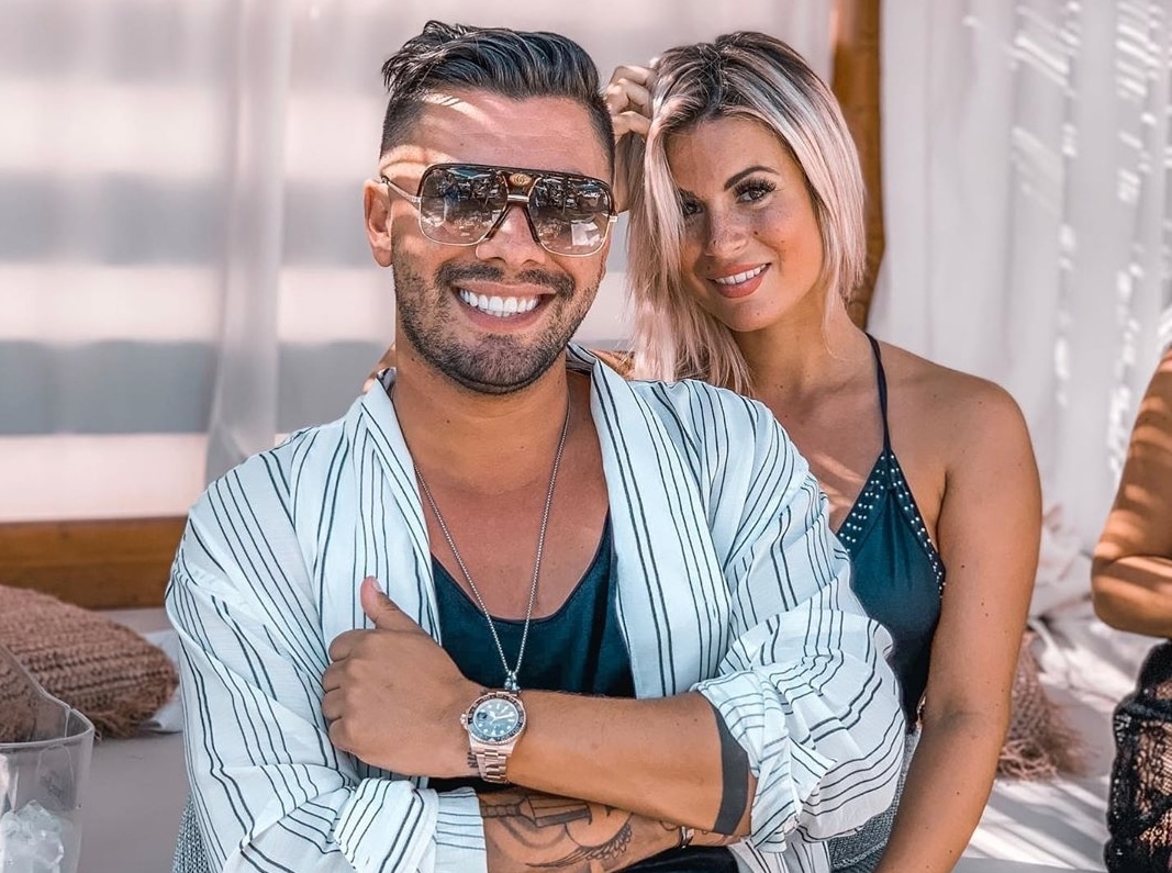 Kevin Guedj poste une adorable photo avec sa fille Ruby, posée sur son torse