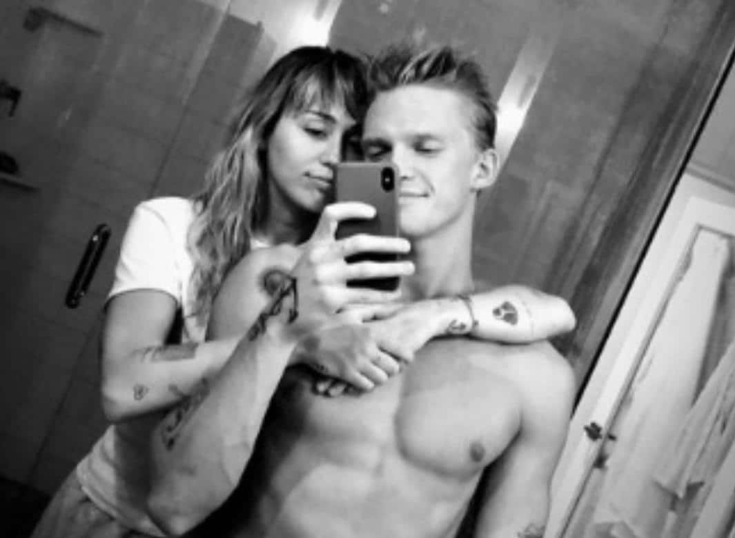 Cody Simpson en couple avec Miley Cyrus : il avoue qu’il craquait déjà pour elle à l’âge de 12 ans