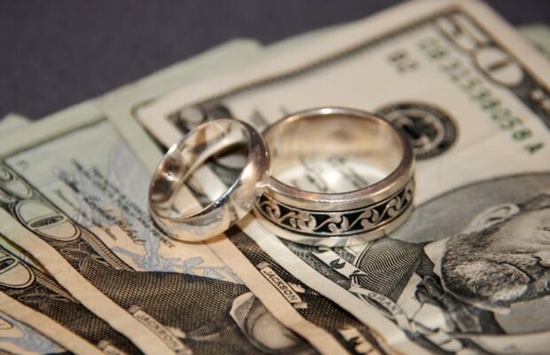 texas-un-homme-braque-une-banque-pour-payer-son-mariage-et-se-fait-griller-par-sa-fiancee