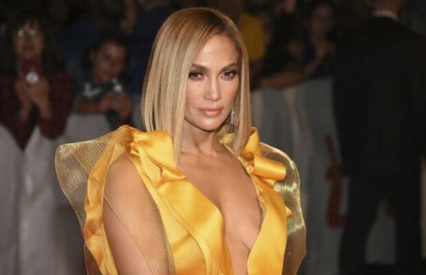 "Il voulait voir mes seins" : les terribles révélations de Jennifer Lopez sur le harcèlement sexuel dont elle a été victime