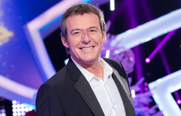 Jean-Luc Reichmann montre involontairement une photo de sa compagne