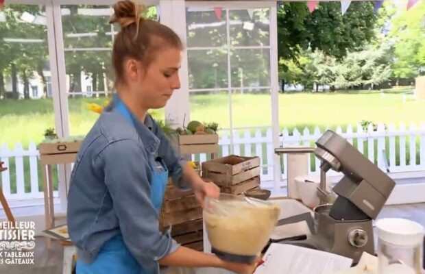 Le Meilleur Pâtissier : une candidate utilise une crème tombée par terre