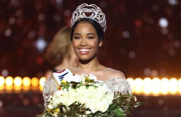 Miss France 2020 : Clémence Botino fait des révélations sur les tensions entre les Miss