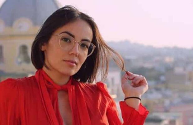  Agathe Auproux : attaquée sur son cancer par un internaute, elle le remet en place