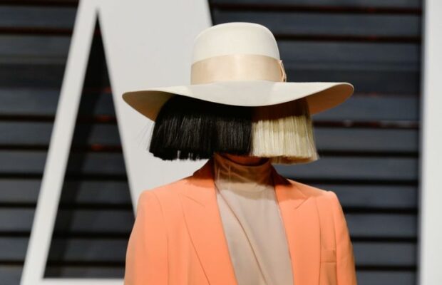 Sia : la chanteuse devient maman pour la première fois à 44 ans !
