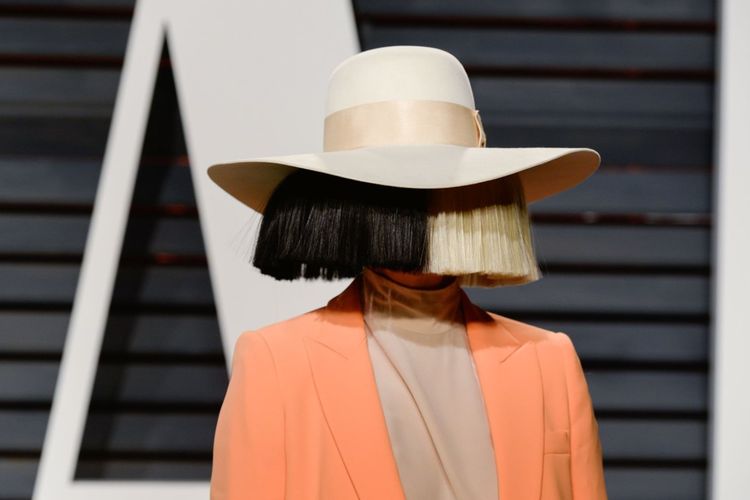 Sia : la chanteuse devient maman pour la première fois à 44 ans !