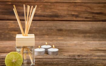 Préparez votre propre parfum d'ambiance naturel à la maison