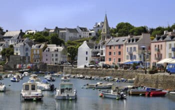 Coronavirus : après la détection de plusieurs cas dans le Morbihan, des établissements scolaires restent fermés