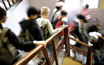 coronavirus-education-nationale-suspend-voyage-scolaire-etranger