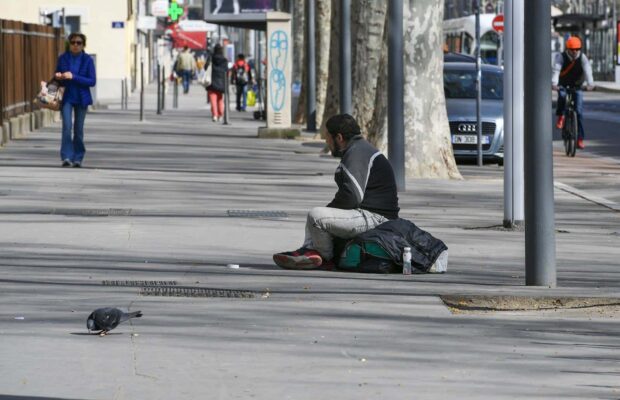 lyon-sdf-verbalises-respecte-confinement