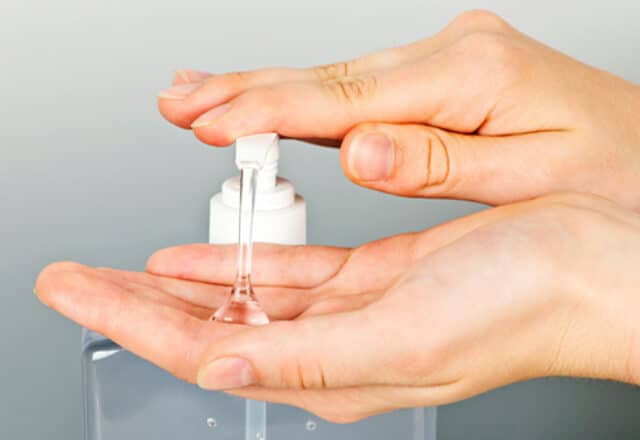 Préparez votre propre gel hydroalcoolique pour combattre les virus