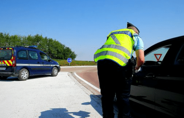 La gendarmerie s'excuse d'avoir verbalisé un homme qui visitait son père mourant