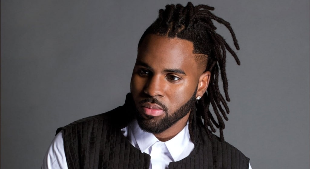 Jason Derulo se rase une partie de corps bien précise après avoir perdu un pari