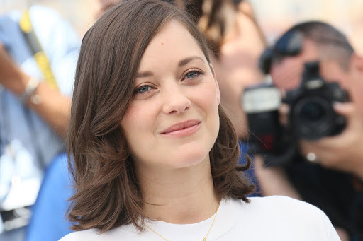 Coronavirus : Marion Cotillard se sépare d’un objet inestimable pour venir en aide aux soignants