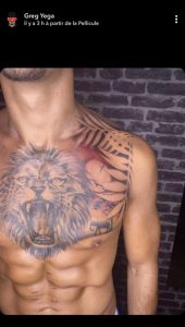 Greg Yega : ce nouveau tatouage qu’il vient de dévoiler sur les réseaux sociaux