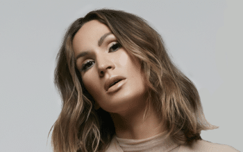 Vitaa : la chanteuse fait une émouvante déclaration d’amour au papa de ses enfants