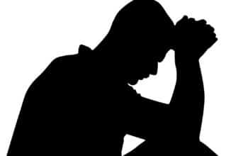 Qu’est-ce qui fait pleurer votre homme selon son signe astrologique ?