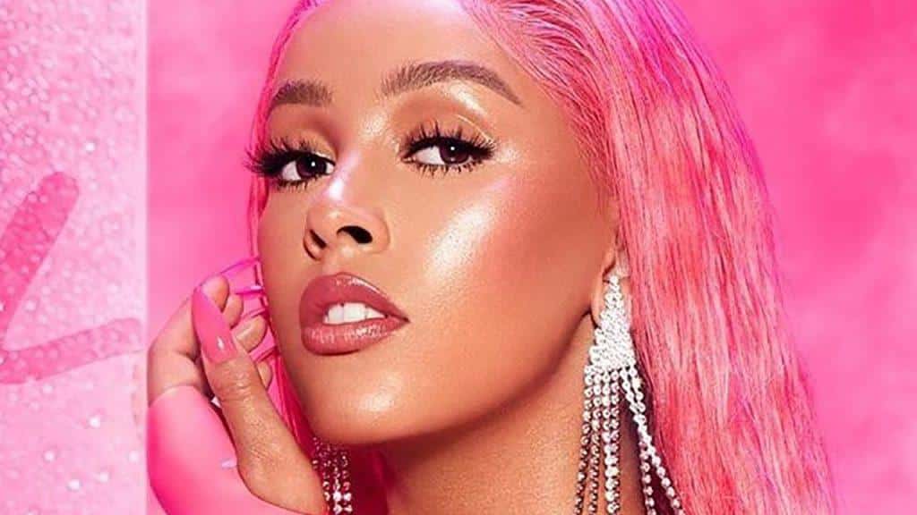 Doja Cat atteinte du coronavirus : en mars, la rappeuse se moquait de ce qu'elle appelait "une petite grippe"