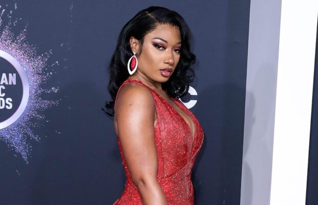 Megan Thee Stallion : la rappeuse est blessée par balle au pied juste après sa soirée avec Kylie Jenner