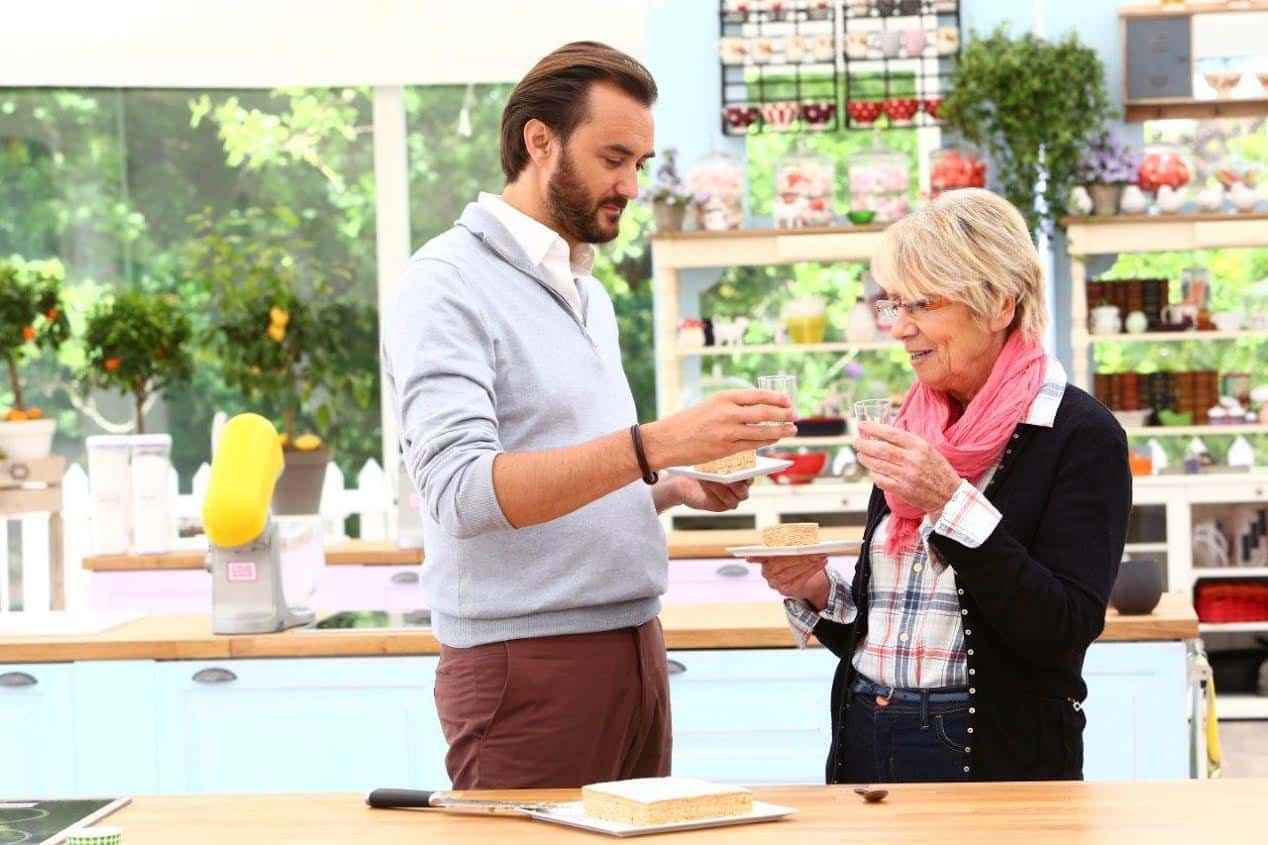 le-meilleur-patissier-membre-de-l-equipe-positif-coronavirus-tournage-brutalement-stoppe