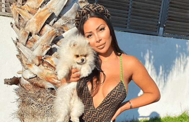 Maeva Ghennam (LMvsMonde5) : accusée de mal s'occuper de son chien, elle répond aux critiques