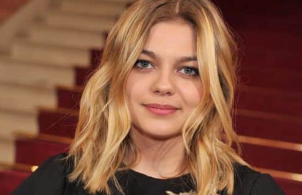 Louane se confie sur son couple : 'même ma meilleure amie n'était pas au courant'