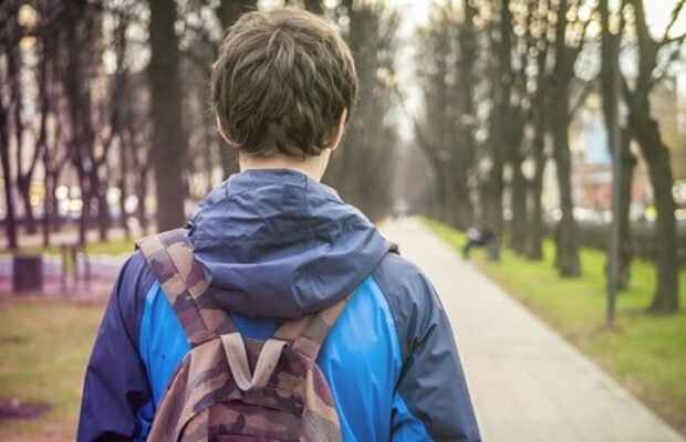 Une mère arrêtée pour avoir enfermé son fils pendant près de 30 ans