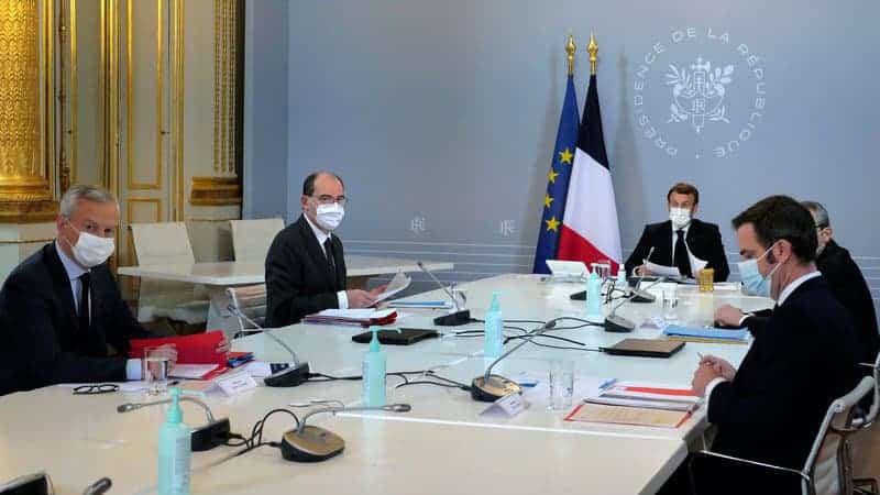 Reconfinement, couvre-feu national à 18h... Les 3 pistes envisagées