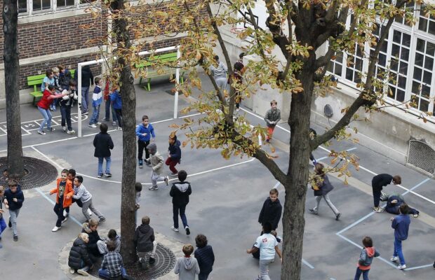 Aisne : des parents frappent un prof de primaire dans la cour d'école