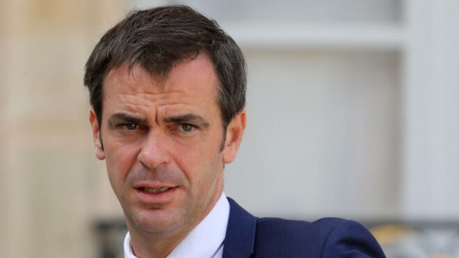 Olivier Véran : il révèle son salaire en tant que ministre de la Santé !