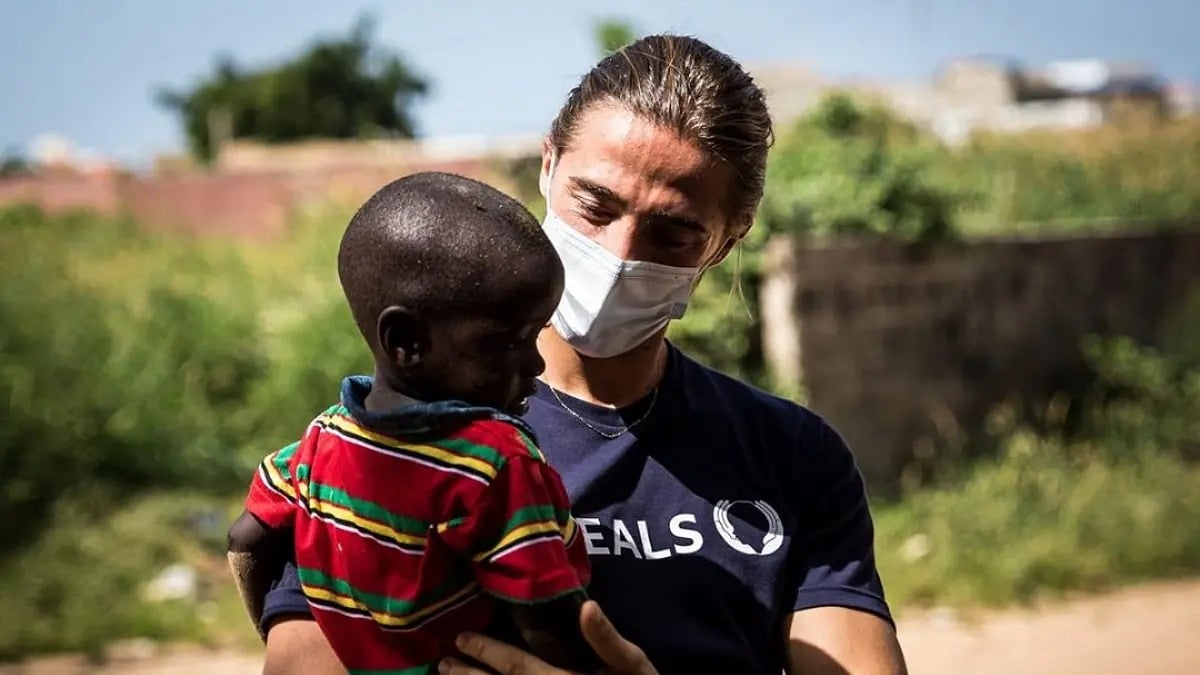Dylan Thiry : Moundir l'accuse de mentir sur sa mission humanitaire au Sénégal, il réagit
