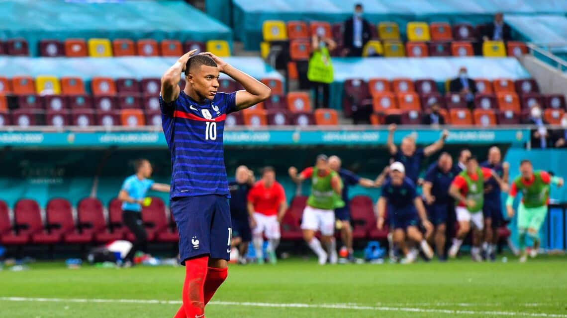 Euro 2020 : Kylian Mbappé s'excuse après avoir éliminé la France en huitième de finale