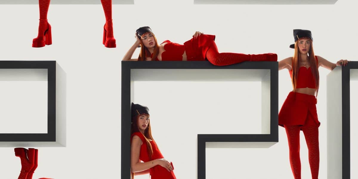 Dua Lipa, nouvelle égérie Versace