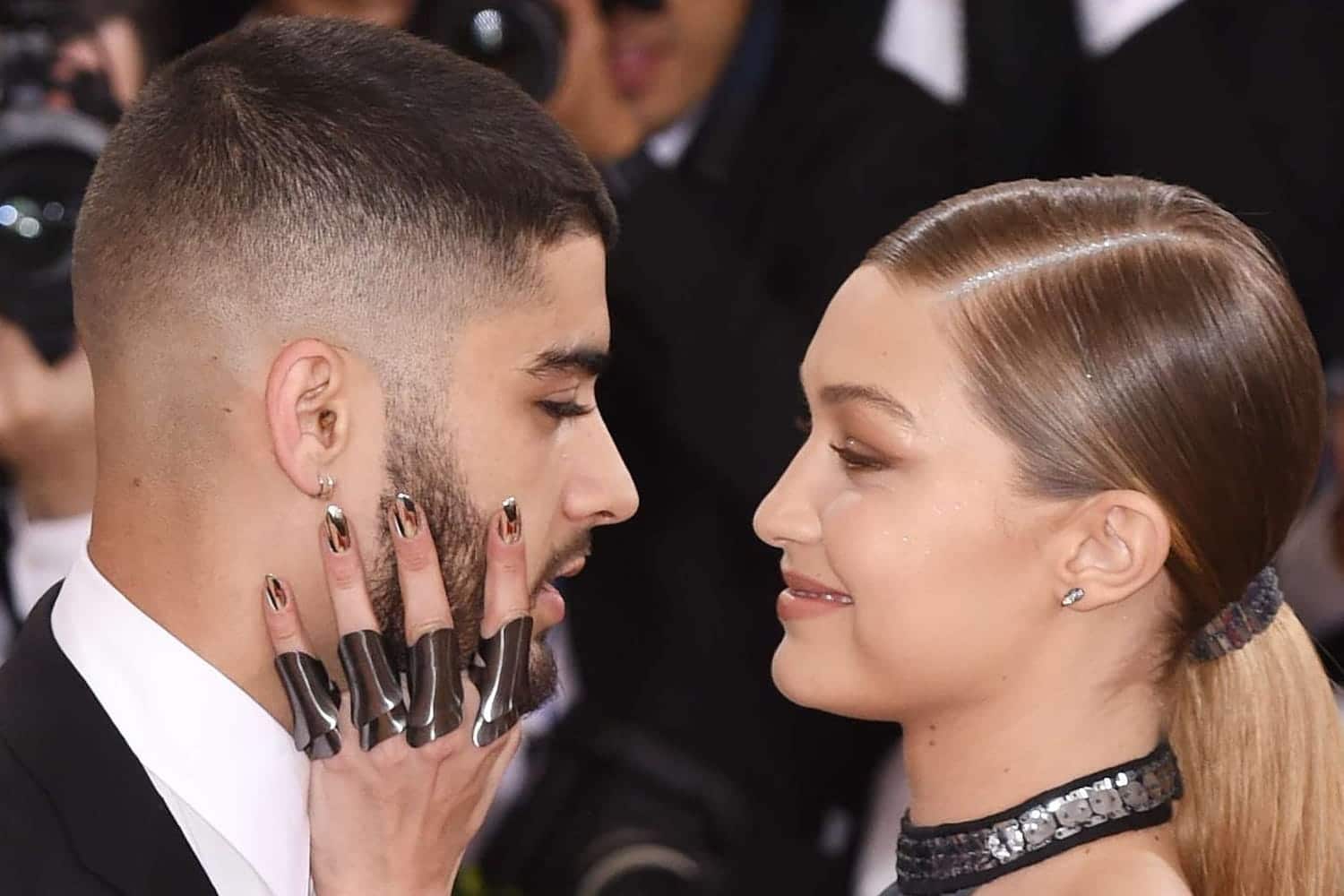 Gigi Hadid et Zayn Malik séparés : sa mère Yolanda Hadid accuse le chanteur de l'avoir frappée