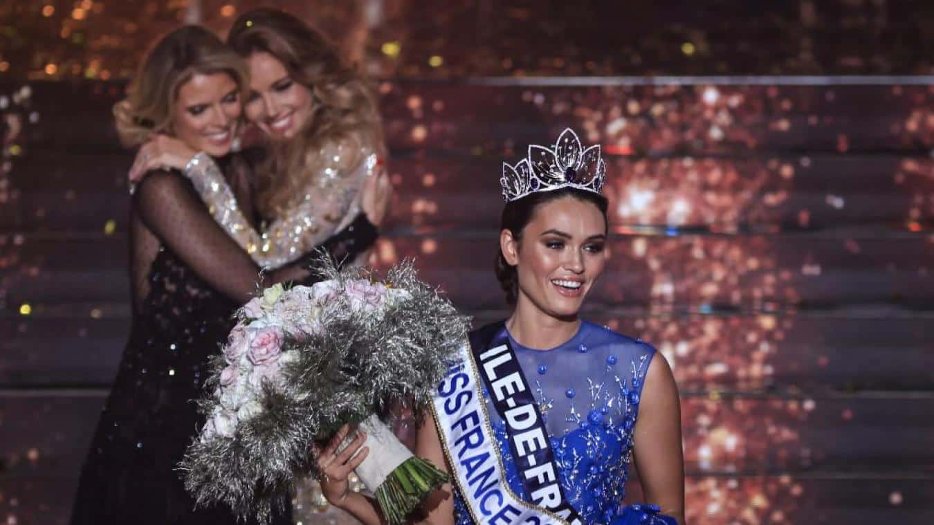 diane-leyre-couronnement-miss-france-2022