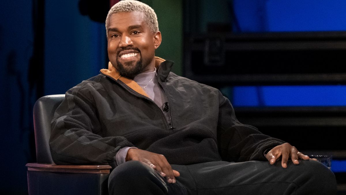 Kanye West : le rappeur sort avec le sosie de son ex femme, Kim Kardashian