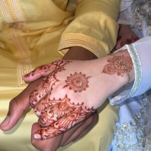 Abou (10 Couples Parfaits) : il se marie avec sa fiancée lors d'une cérémonie religieuse