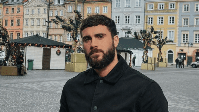 Illan Castronovo en couple avec une mystérieuse brune : Il officialise !