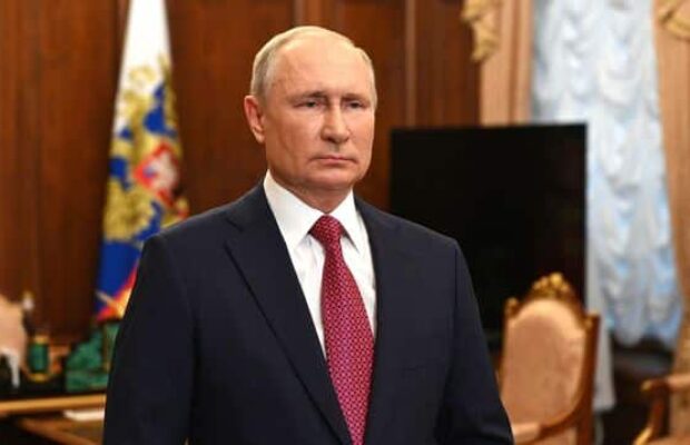 Vladimir Poutine : assassiné par sa propre fille ? Le maître du Kremlin mis en garde