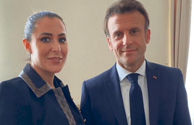 Magali Berdah aux côtés d'Emmanuel Macron : prochaine ministre des réseaux sociaux ?