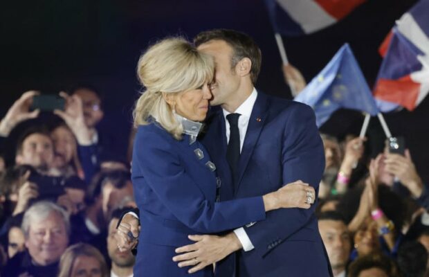 'C'est un petit secret' : Bernard Montiel explique la demande de Brigitte Macron pour l'investiture d'Emmanuel Macron