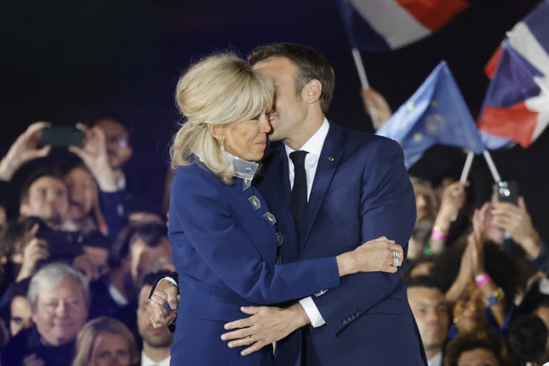 'C'est un petit secret' : Bernard Montiel explique la demande de Brigitte Macron pour l'investiture d'Emmanuel Macron