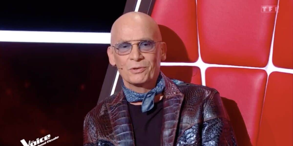 Florent Pagny : il explique pourquoi il porte des lunettes dans The Voice
