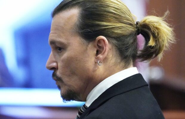 Johnny Depp sur le point de revenir au tribunal : un homme l’accuse de l'avoir frappé et humilié