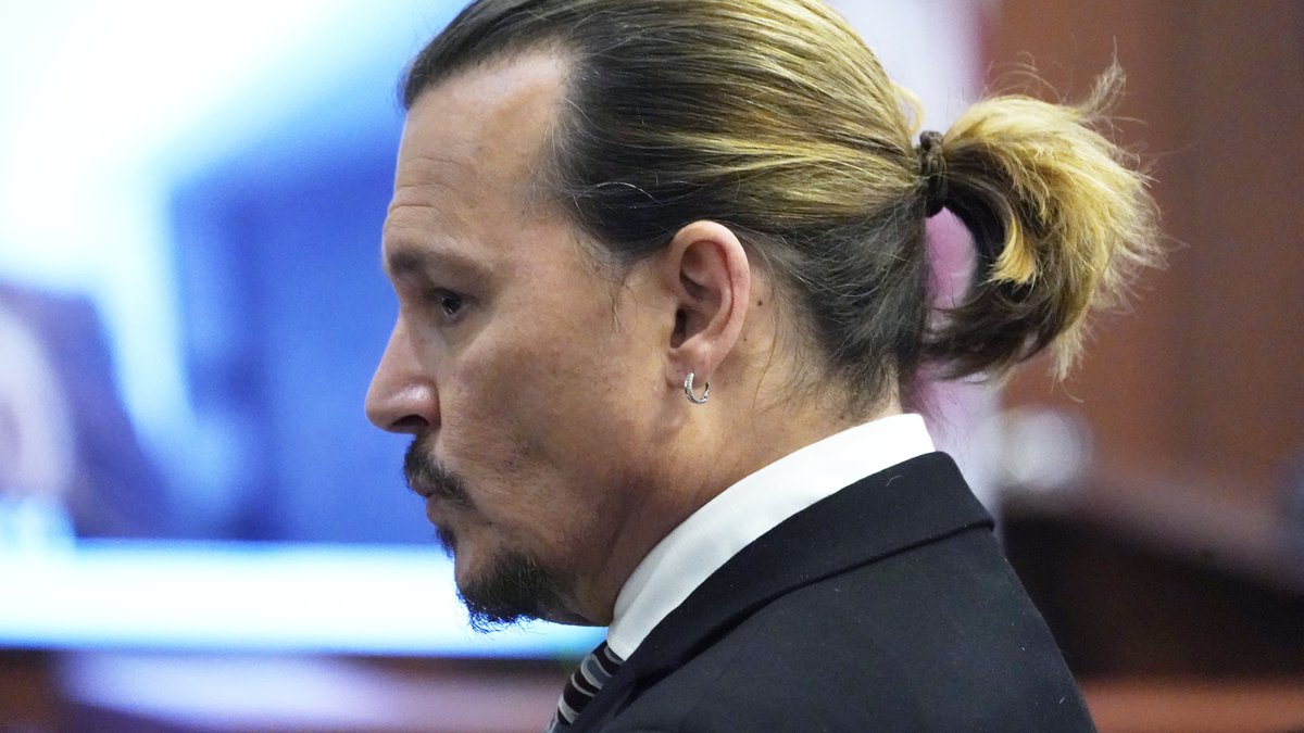 Johnny Depp sur le point de revenir au tribunal : un homme l’accuse de l'avoir frappé et humilié