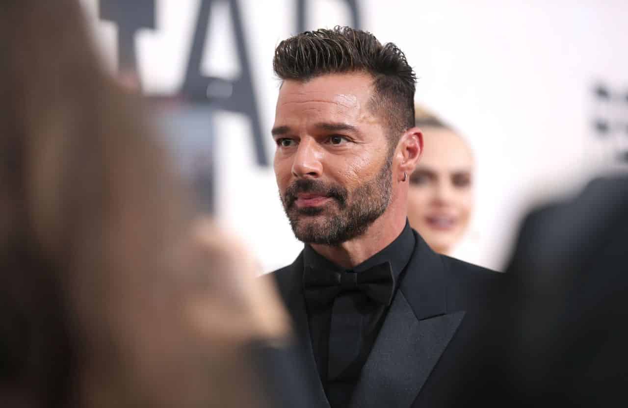 Ricky Martin accusé d'avoir couché avec son neveu : le chanteur sort enfin du silence après son procès !