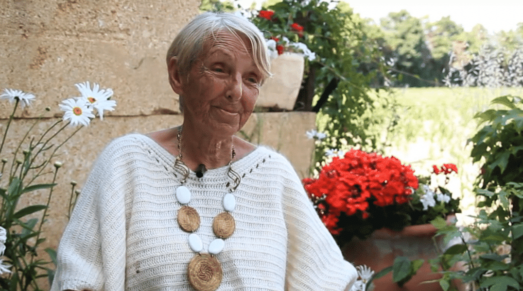 Irène Grosjean : cette ancienne naturopathe prescrit des attouchements sur les bébés